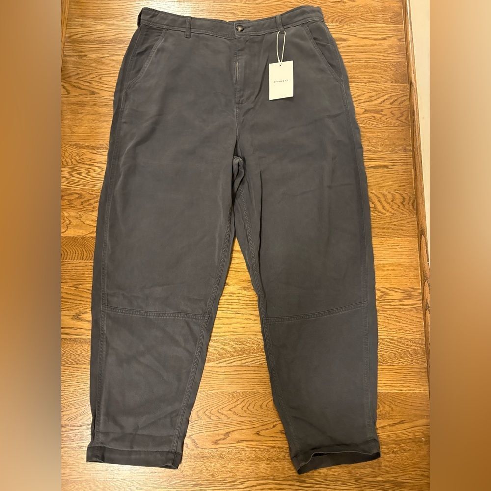 Everlane NWT The Chino in Buttersoft Barrel in Graphite. Size 16. Plus size. - Picture 3 of 5